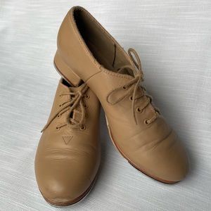 Bloch Women’s Tan lace up Leather Tap Shoe, Size 7